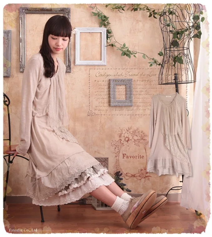 Весенне осеннее женское кружевное платье в стиле пэчворк с длинным рукавом