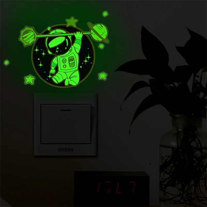Креативная наклейка на выключатель Zollor с астронавтом Настенная Наклейка для