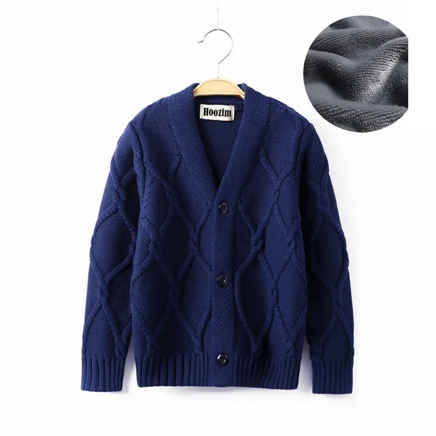 Модный однотонный вязаный свитер в клеточку зеленого цвета с V-образным вырезом