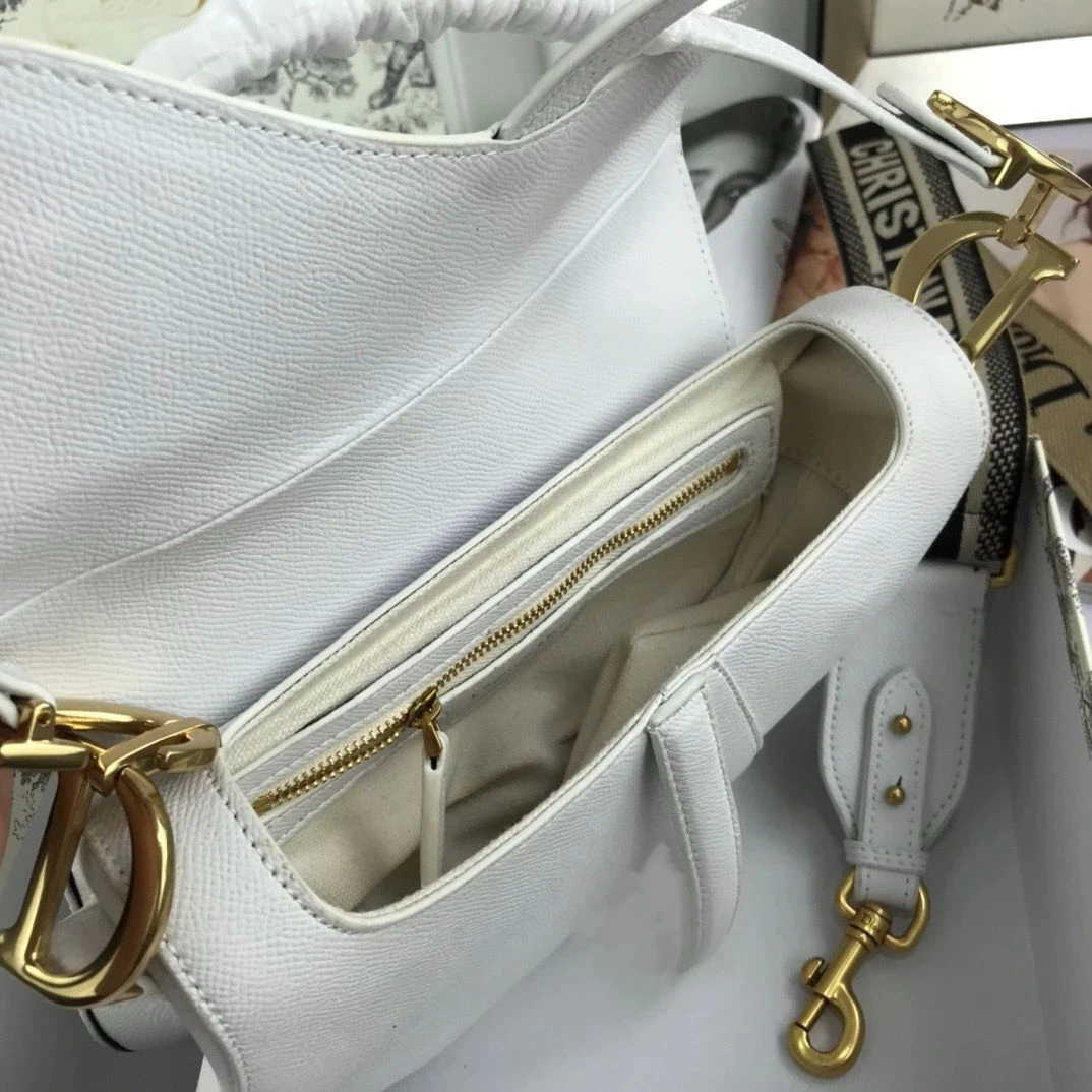 

2021Letter design ladies saddle bag shoulder bag flip cowhide leather women's luxury handbag bag casual messenger bag