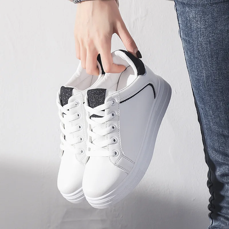 2020 spring Korean version increased white sneakers female leather student board shoes wild casual running ZP-19 | Спорт и