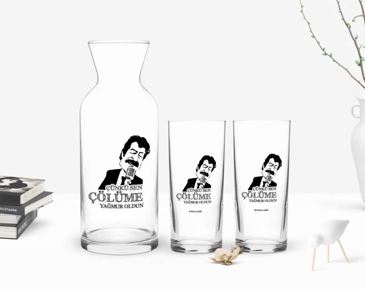 

Персонализированные Цветные принты, потому что вы Çölüme дождь не становится дизайн двойной Arrack чашки и графин подарок Seti-1