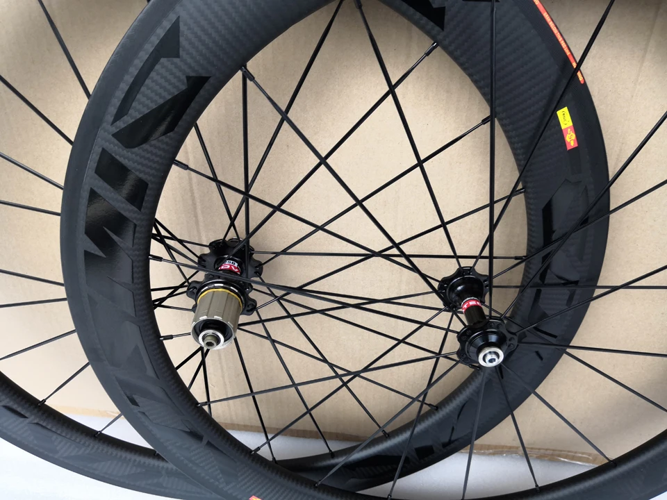 Боб саржевое плетение Mavic cosmic 700C 60 мм Глубина шоссейного велосипеда Углеродные