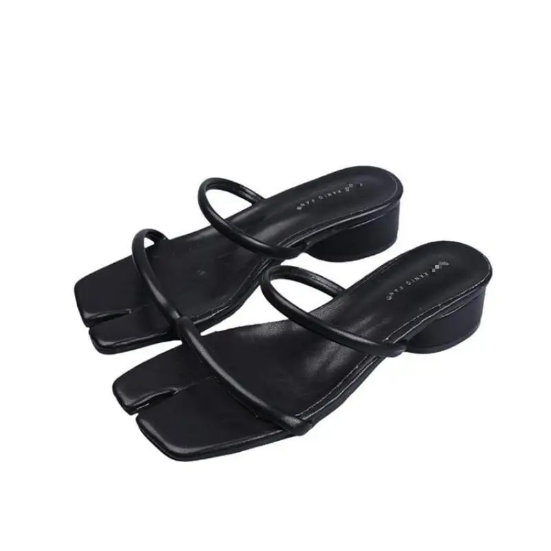 

Slippers For Women Slip On Slides Fashion Brand Square Heel Outdoor Casual Slippers Flip Flops Open Toe Shallow Beach Shoes