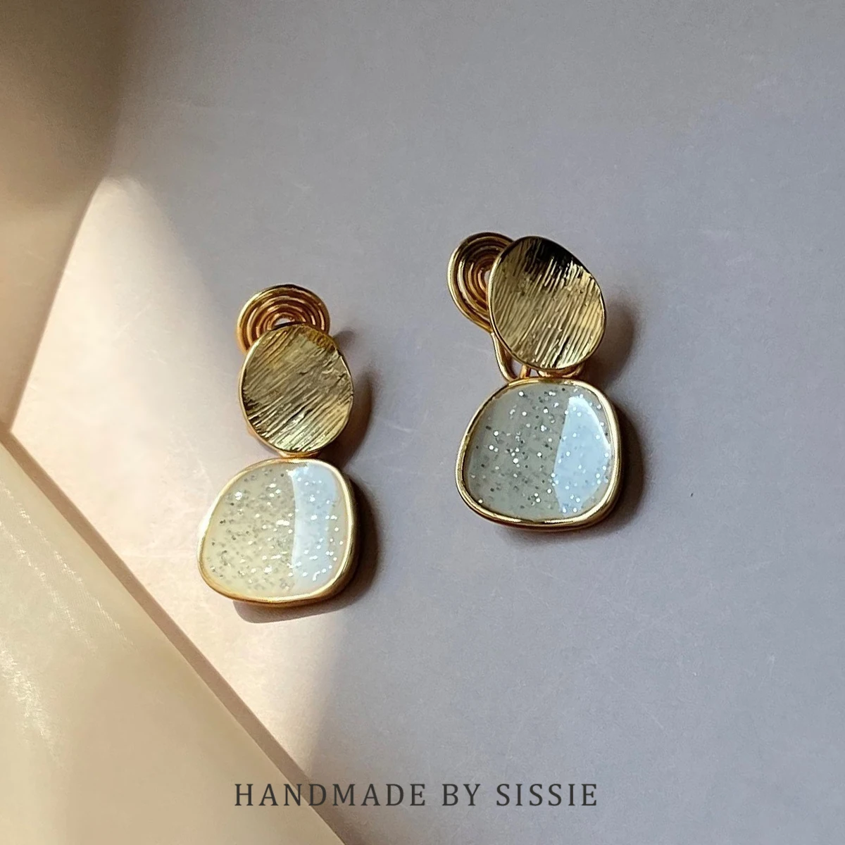 

Women's French Style Vintage Earrings Earrings Simple High-Grade Christmas New Year Ear Clip Summer Painless Ear Clip