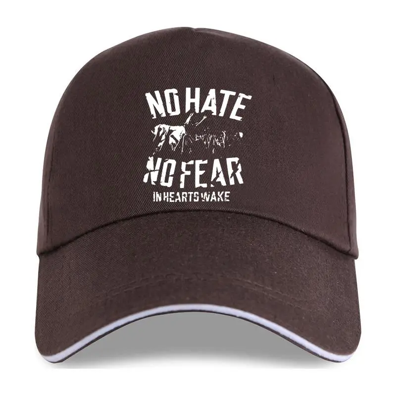 

Мужская бейсбольная кепка с принтом рокабибилия черного цвета