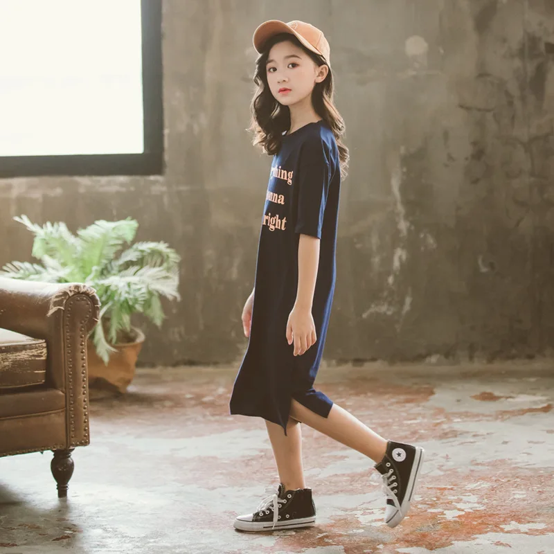 Женское летнее платье до колена с круглым вырезом и коротким рукавом | Детская