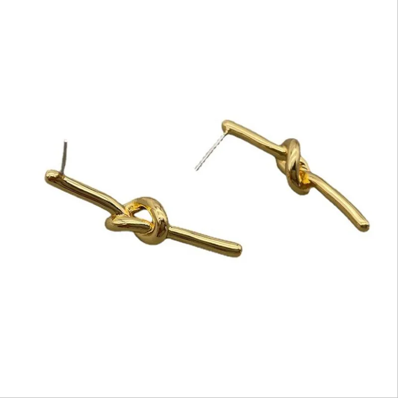 

YIKUF88 Women Earrings Female 2021 New Glossy 18K Metallic Knotted Long Line Fashion Earrings Fine Jewelry for women
