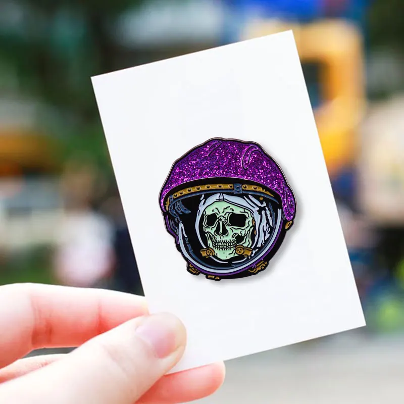 Значок на лацкан с изображением советского Гагарина космонавта | Украшения и