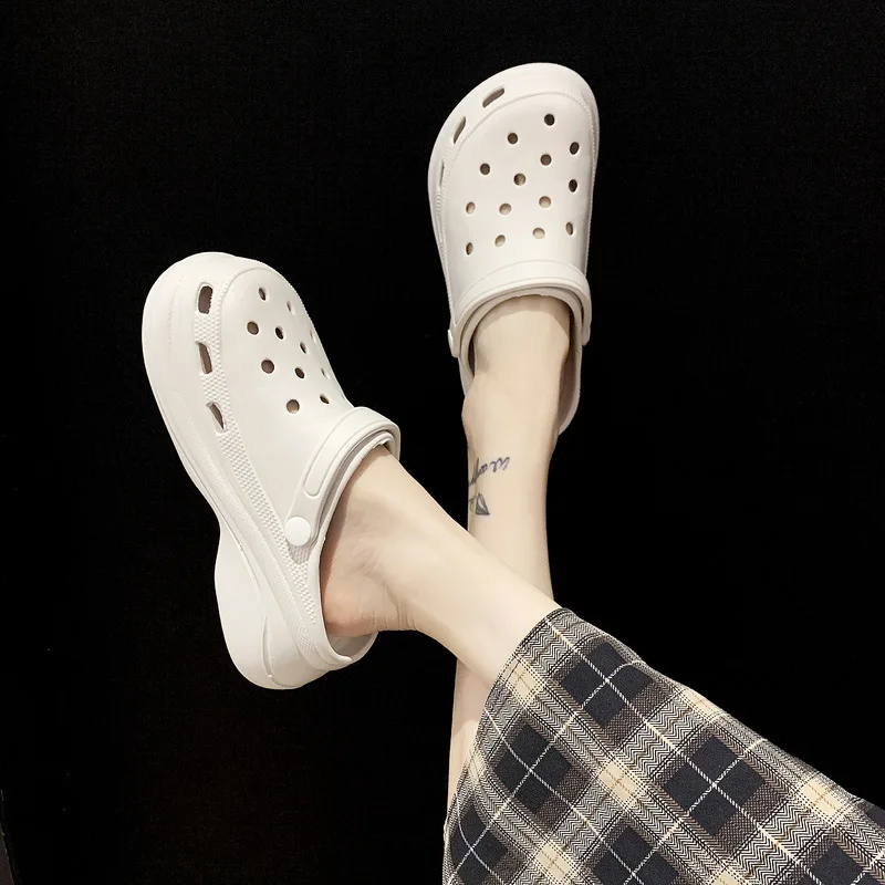 New ThickenedBreathable Non-slip Women's Sandals And Slippers Thickened Soles Soft And Summer Comfortable Ankle-Wrap Beach Shoes