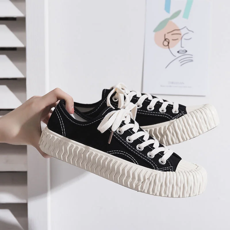 

Women Flat Canvas Shoes Student Outdoor Breathable Trainers Female Lace-up Fashion Board Shoes Woman Casual Shoes