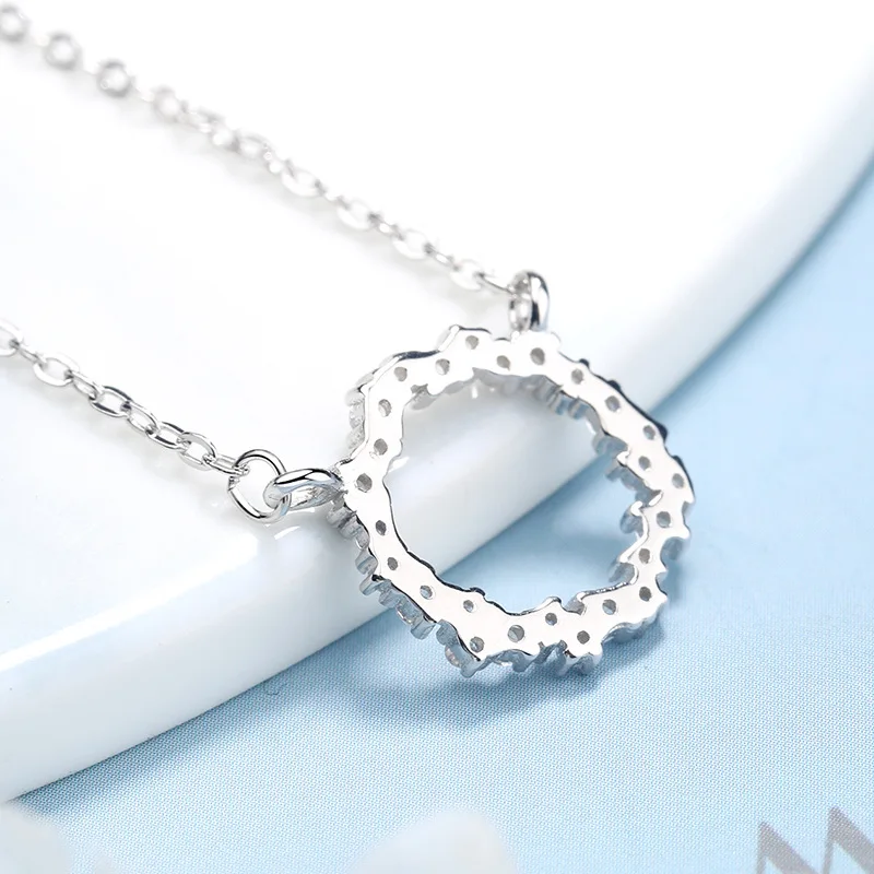 Женское колье из серебра 925 пробы с фианитом|Гибкие и жесткие браслеты| |