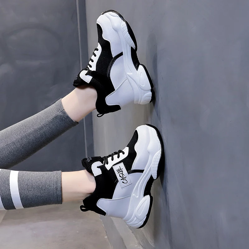 Весенняя женская повседневная обувь на скрытом каблуке Кроссовки толстой