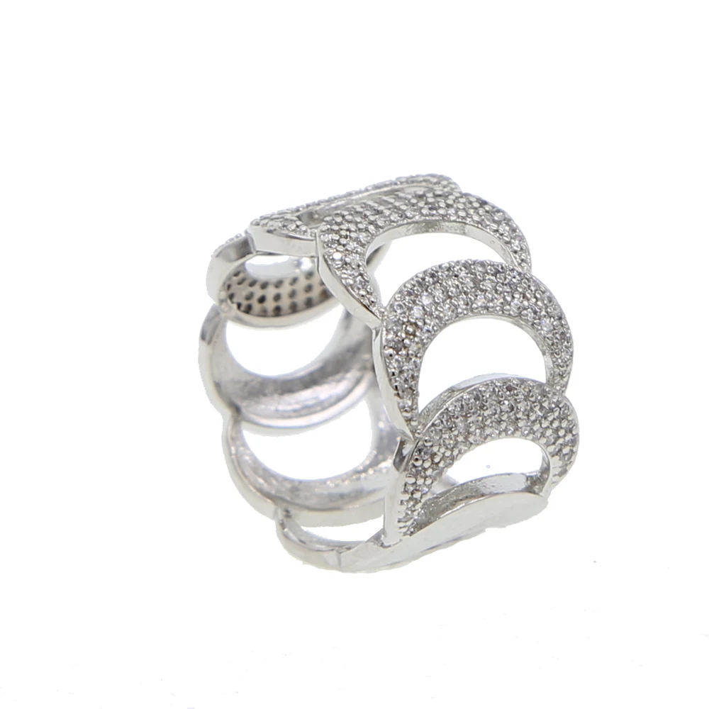 Мужское кольцо в стиле хип хоп серебристое с кубинским цирконием класса ААА