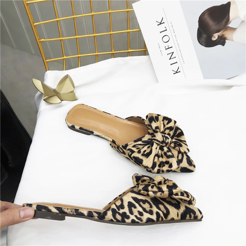 

NIUFUNI Womens Fashion Leopard Bowtie Slippers Pointed Toe Flat Mules Shoes Comfortable Flock Slippers Ladies Casual Shoes 2019