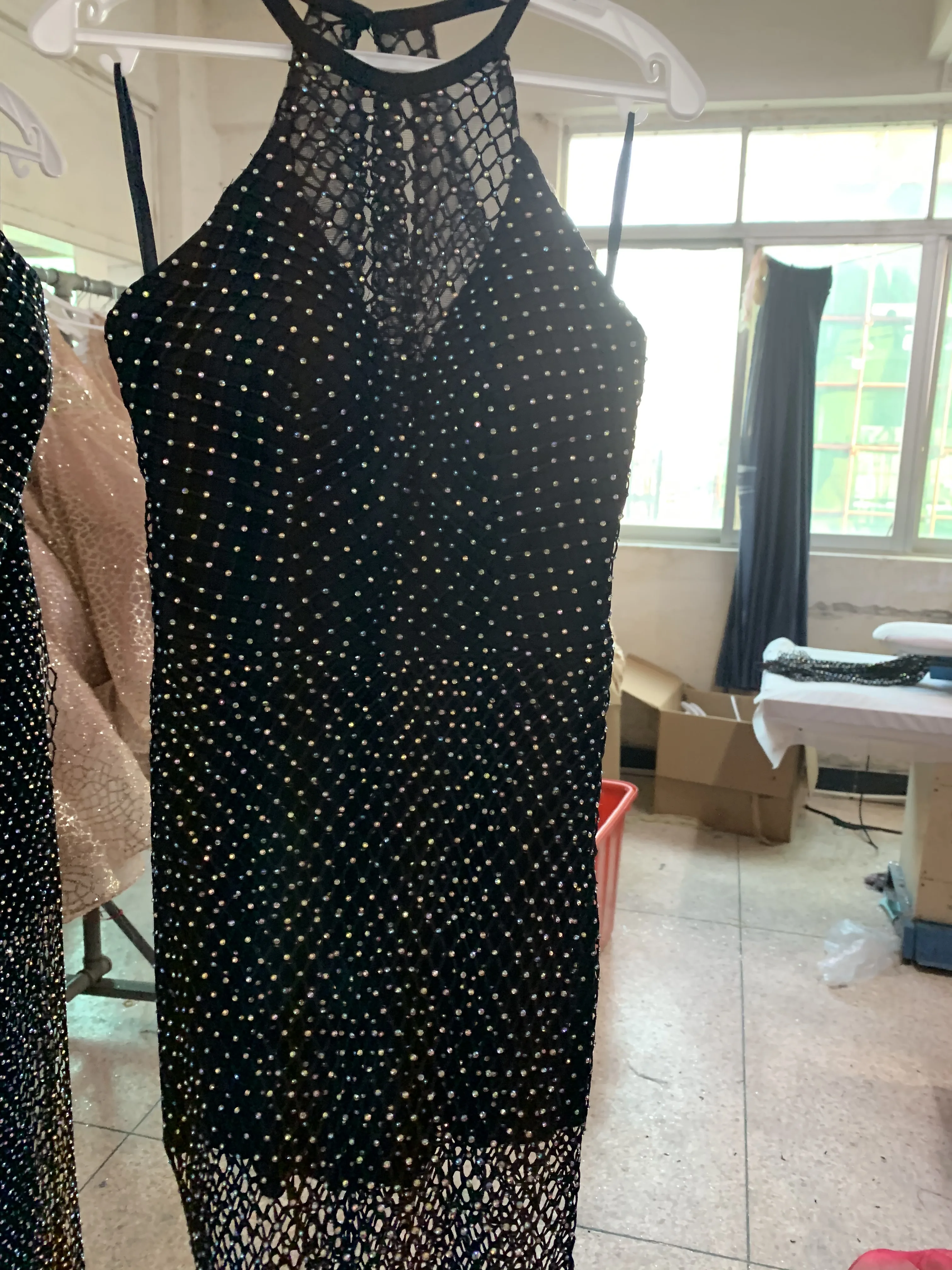 Черное платье для выпускного вечера 2020 Новое модное подружки невесты разных