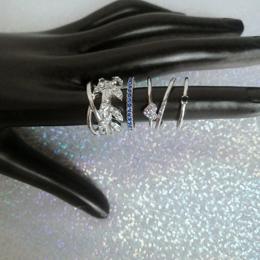 

New Design Rhinstone Rings Set Wide Glossy Women and Girls Rings Birthday Gifts