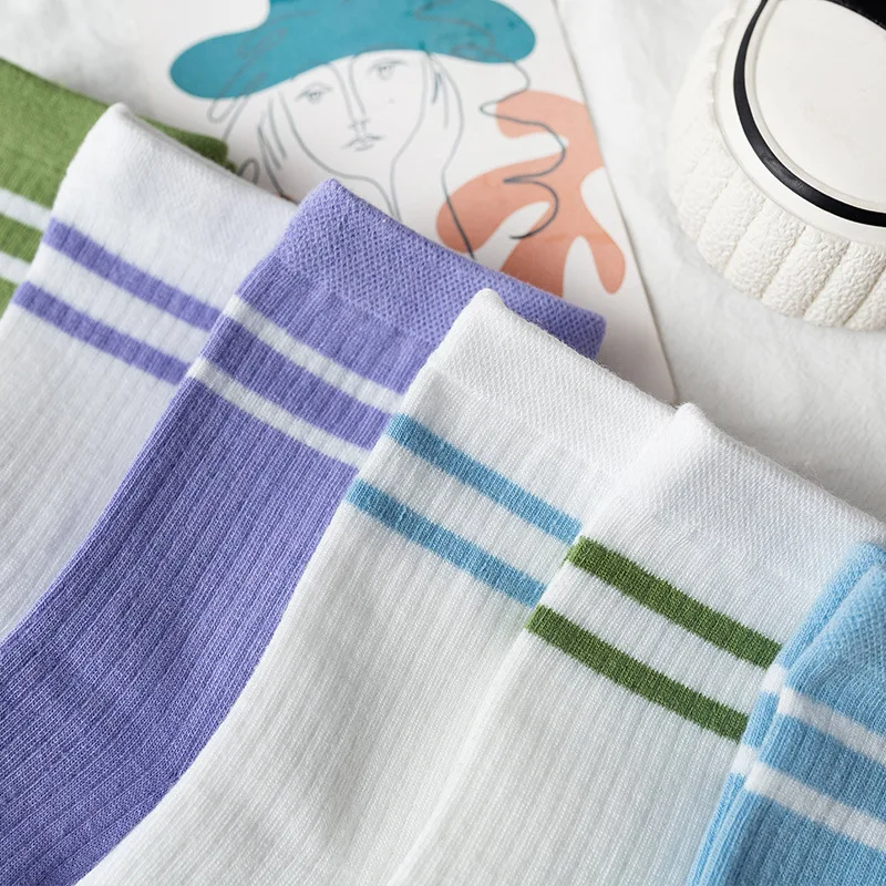 

Women's Socks & Hosiery