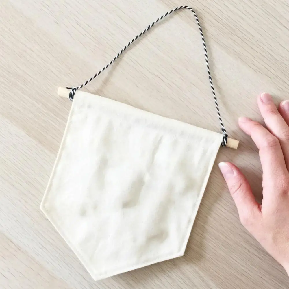 

Nordic Blank Cotton Brooch Pin Badge Holder Hanging Wall Display Banner Flag Kids Room Decoration Button Banners Accessories