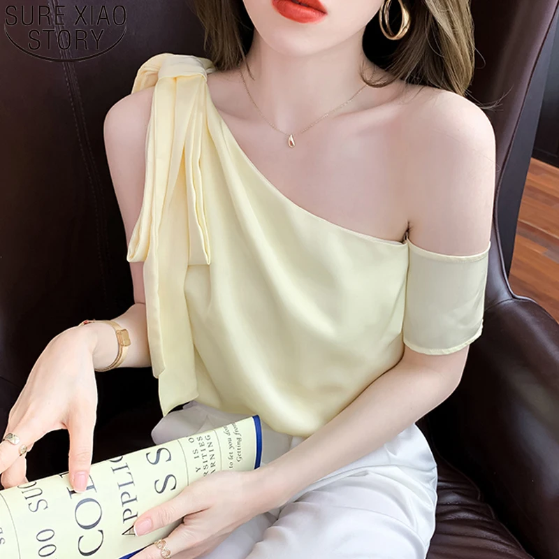 

Блузка женская летняя с открытыми плечами и косым воротником, 2022