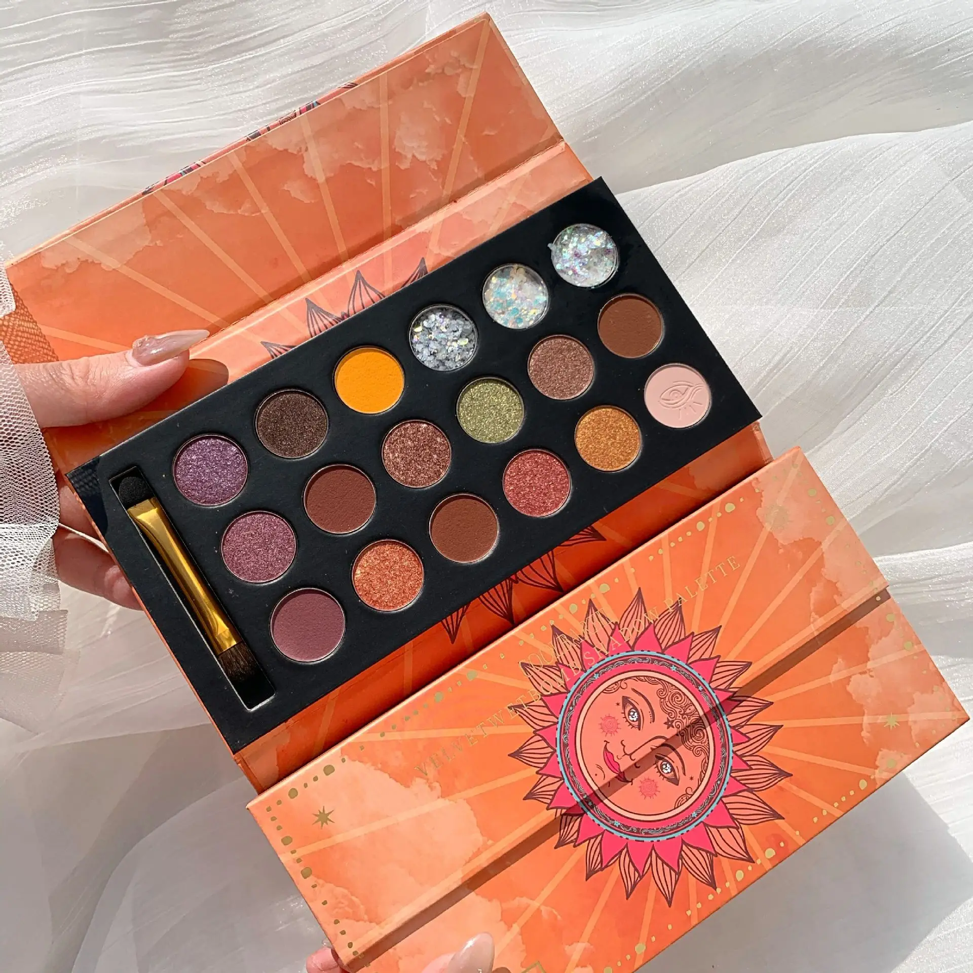 

2020 New 18 Color Glitter Matte Eyeshadow Palette Makeup Glitter Pigment Smoky Eyeshadow Palette Waterproof Cosmetics