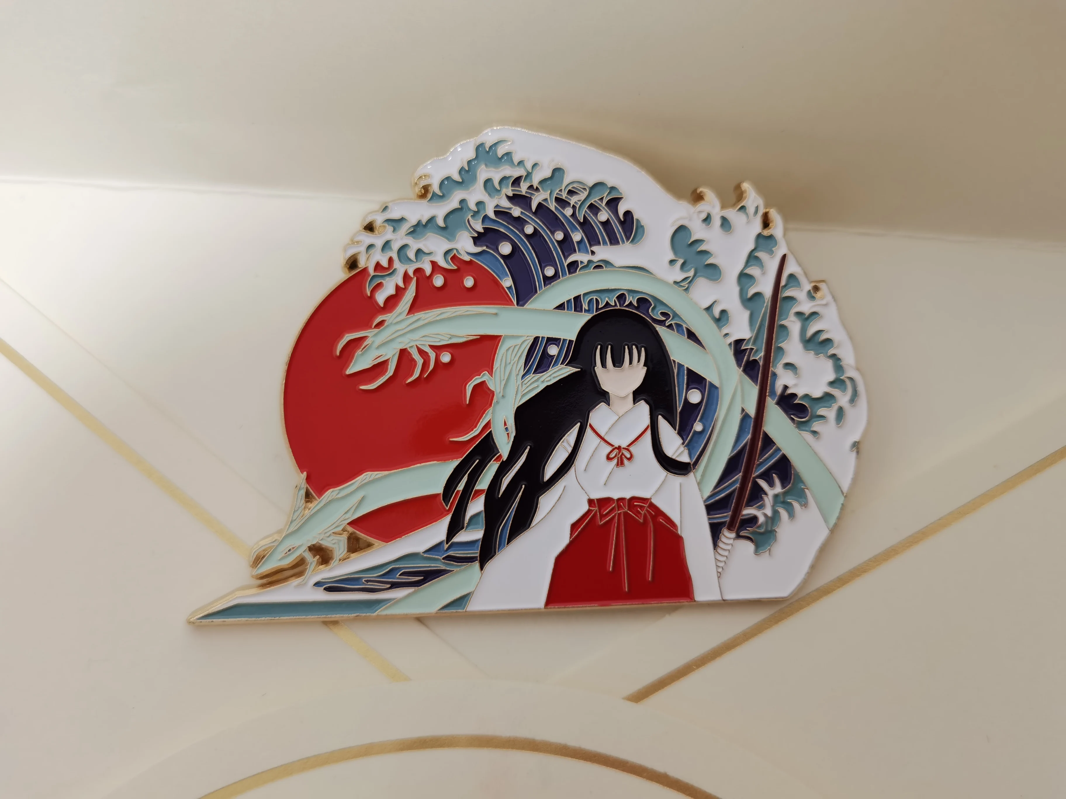 

Anime Inuyasha Kikyo Miko Dead soul insects Wave Metal Badge Brooch Pin Fan Collection Sa