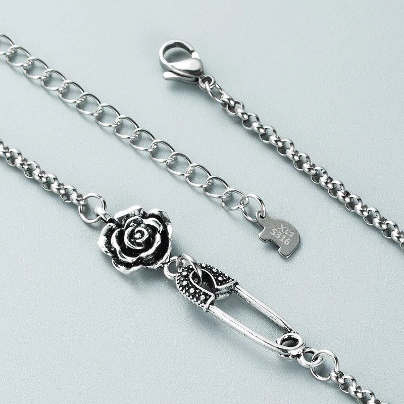 Винтажное ожерелье-чокер в готическом стиле с подвеской виде Розы ожерелье из