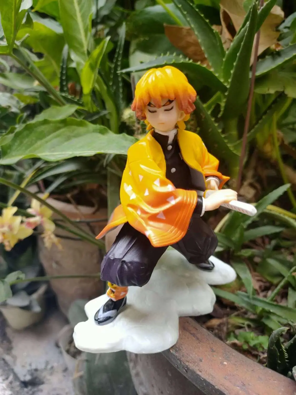 

Демон Убийца Рисунок Аниме Драконий жемчуг Agatsuma Zenitsu1/8 модель в коробке украшения ПВХ фигурки