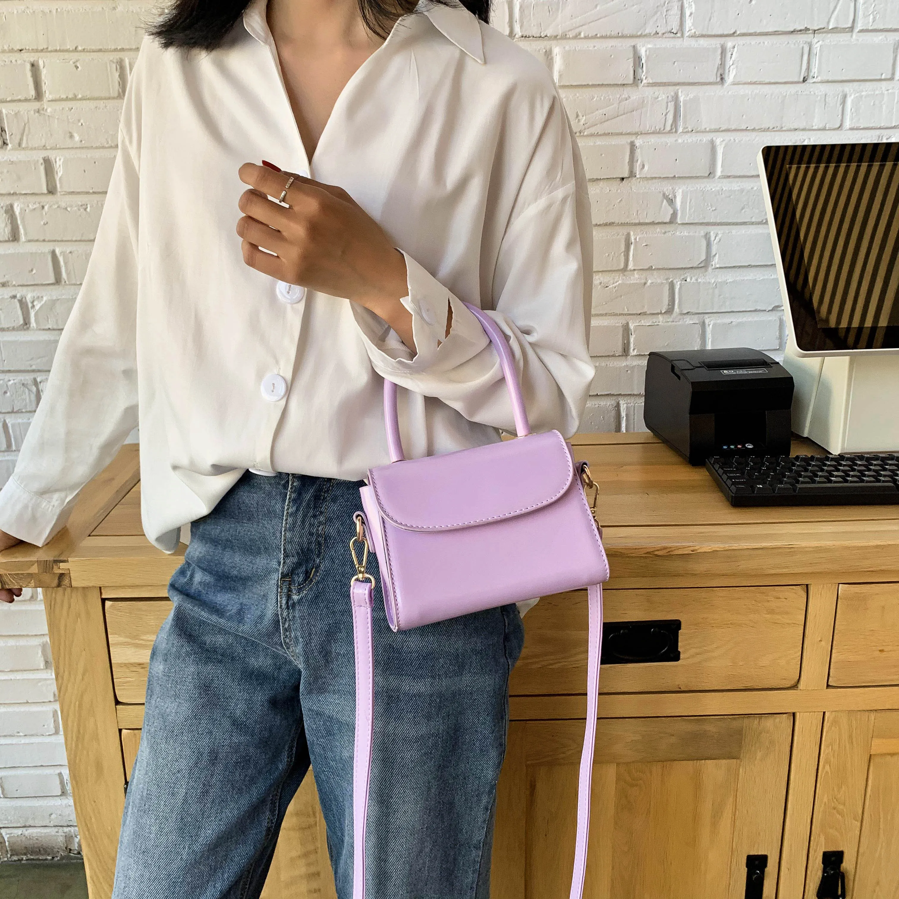 Маленькая сумка-Кроссбоди из искусственной кожи для женщин 2020 летние однотонные