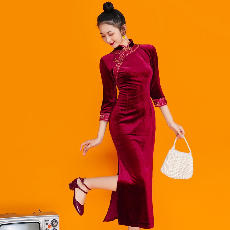 

Make velvet long cheongsam autumn new restoring ancient ways of old Shanghai temperament of cultivate one's morality high-end ba