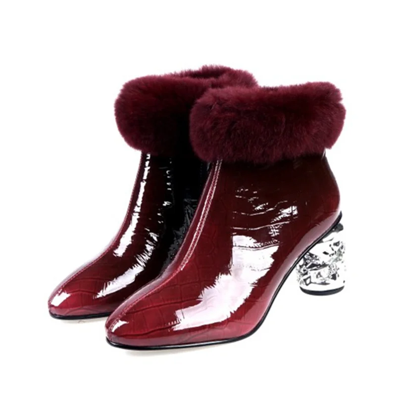 

Женские ботинки из натуральной кожи, на высоком каблуке