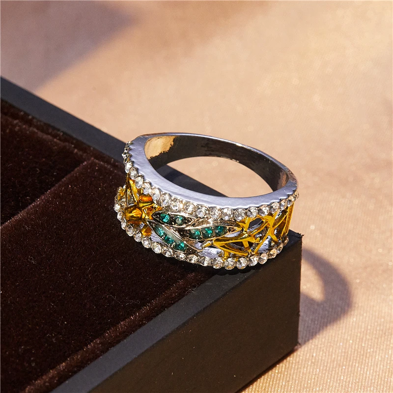 

Fashion exquisite hollow green leaf zircon ring women's temperament beautiful romantic banquet charm accessories gifts wholesale