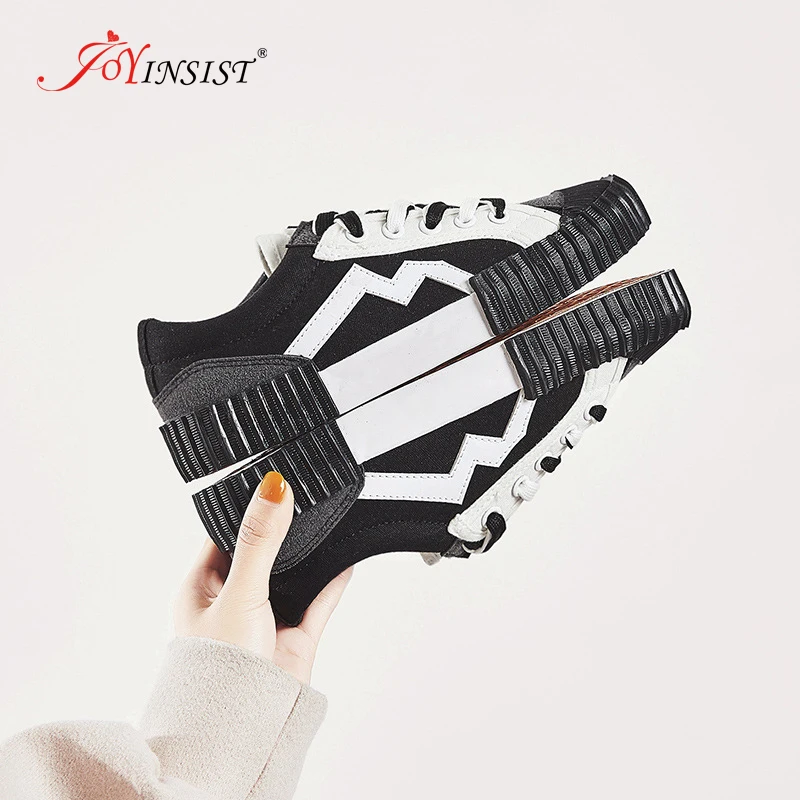 

2021 New Black White Striped Canvas Shoes Woman Breathable Skateboarding Students Sneakers Leisure Feminino Flat Shoes