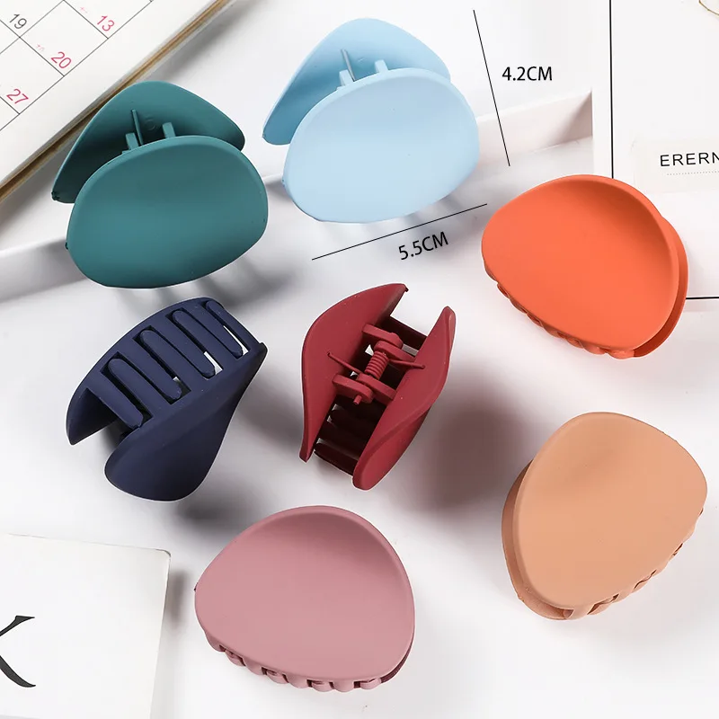 

Korean Version of Hair Accessories Frosted Triangle Catch Chuck Hair Shark Clip Rubber Paint Frosted Top Clip Bridesmaid Gift