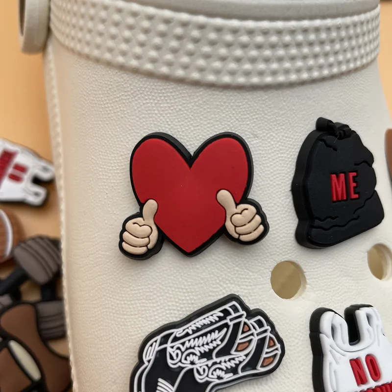 Free Shipping 1 Pieces PVC Slipper Accessories Sad Frog Heart Gesture Brown Pink Hat For  Charms Kids X-Mas Party Gifts