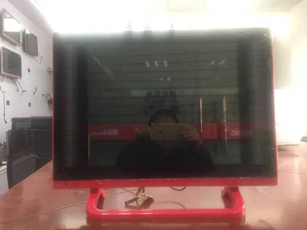 

Small size hotel TV DVB-T2 S2 4:3 Portable 17'' inch lcd LED television TV