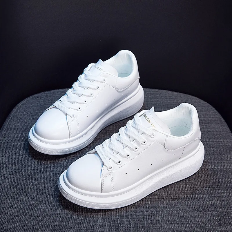 

Chunky sneakers boys vulcanized white shoes men fashion classic tenis 2021 runway shoes man comfort sneakers