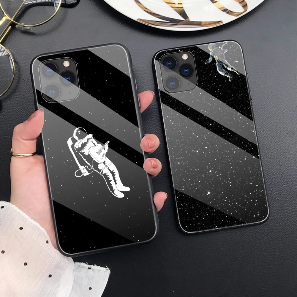

Cute Astronaut Phone Case For iPhone 12 Pro XS Max XR 7 8 6 Plus 6S Soft TPU Back Cover For iPhone 11 SE 2020 Glass Cover Funda
