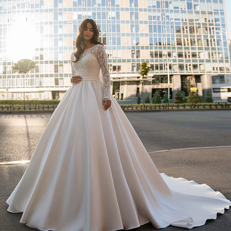 

Ball Gown Wedding Dresses with Long Sleeve 2022 Jewel Neck Lace Muslim Arabic Kaftan Princess Church Train Wedding Gowns