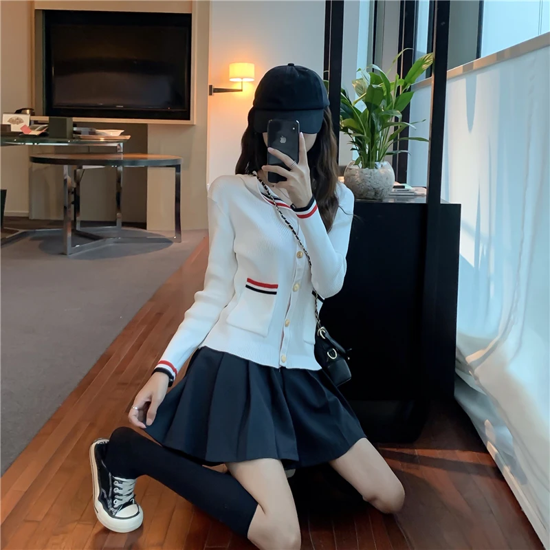 Hi Girl весенний тонкий свитер с капюшоном длинным рукавом цветными вставками