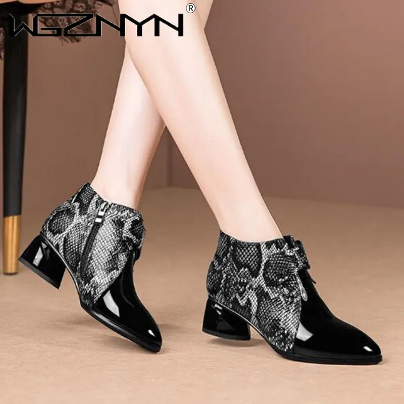 

Женские ковбойские ботинки со змеиным принтом, ботильоны на платформе с острым носком, обувь на толстом каблуке, Осень-зима