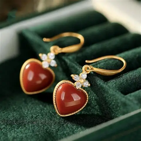 

S925 Sterling Silver Natural South Red Agate Heart Shaped Love Earrings Elegant Personality Fashion Atmospheric Women Earrings E