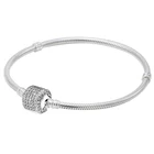 Оригинальный браслет с фирменной застежкой