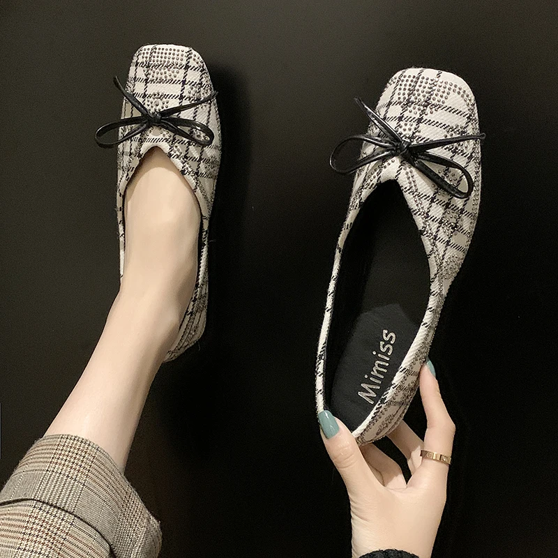 

2020 New Women Flat Shoes Lattice Fashion Comfortable Cute Bow Flat Shoes Fashion Designer Style Casual Women's Shoes W33-81
