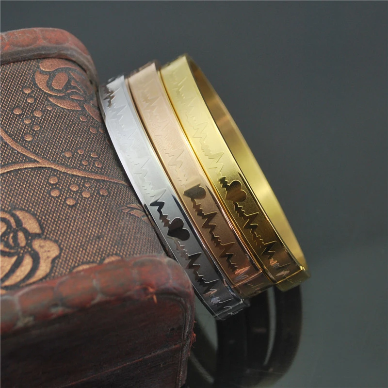 

2021 New Jewelry Gifts Luxury Designer Gold Color Heartbeat Bangles For Women Bijoux Wholesale 8mm Stainless Steel Men Bracelets
