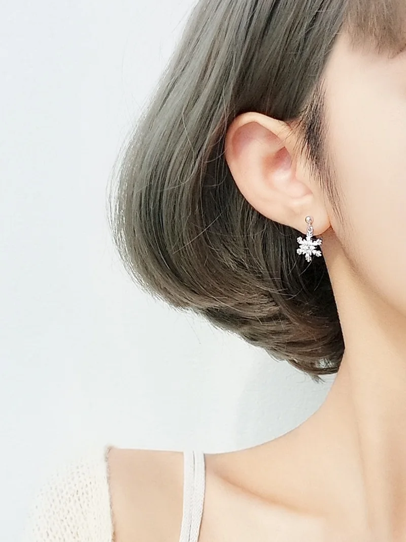 

OMHXZJ Wholesale EA616 European Fashion Hot Woman Party Birthday Wedding Gift Snowflake AAA Zircon 18KT White Gold Stud Earrings