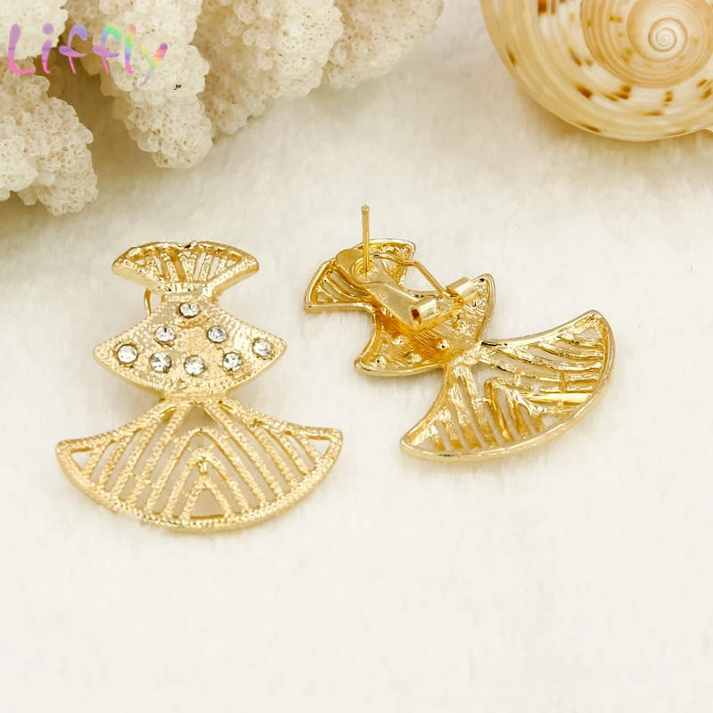 

African Wedding Jewelry Sets Dubai Gold Jewelry Sets for Women Crystal Necklace Earrings Ring Hollow Bracelet Fashion Jewelry