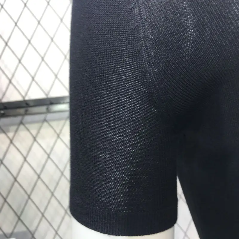 

New men's short sleeve solid color polo shirt with embroidery on the chest