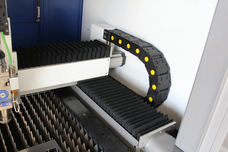 Рисунок 3 - Волоконный лазерный станок для