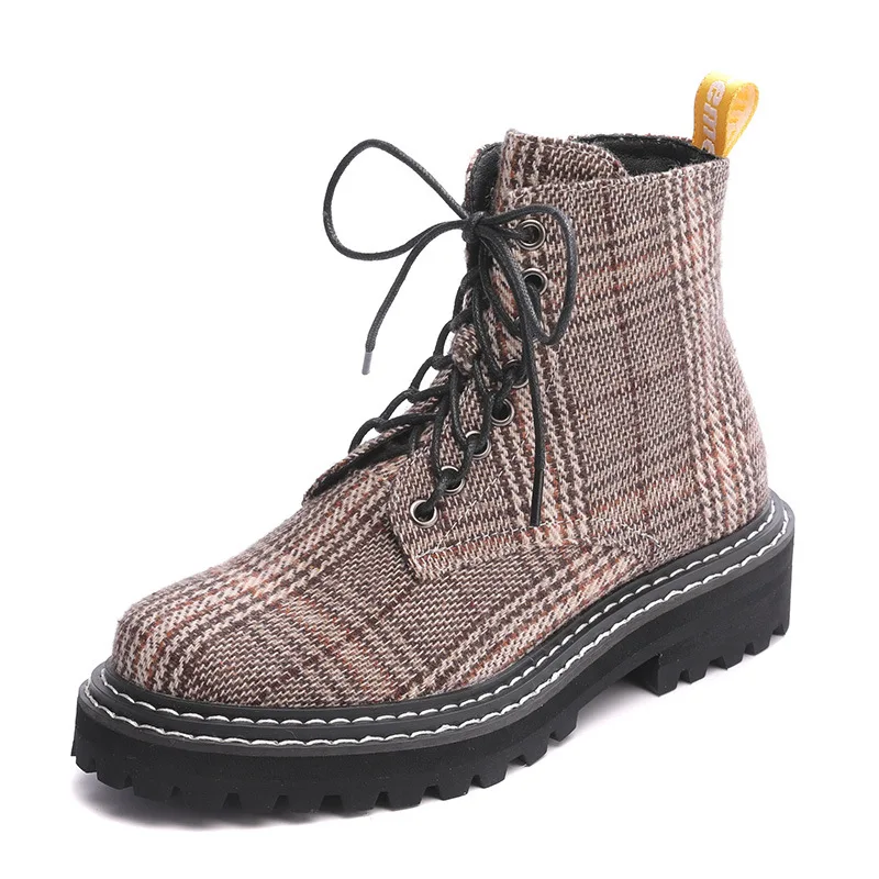 

2020 Women's Autumn Winter New Martin Boots Round Tie With British Classic Flat Bottom Leather Short Plush Sewing Design